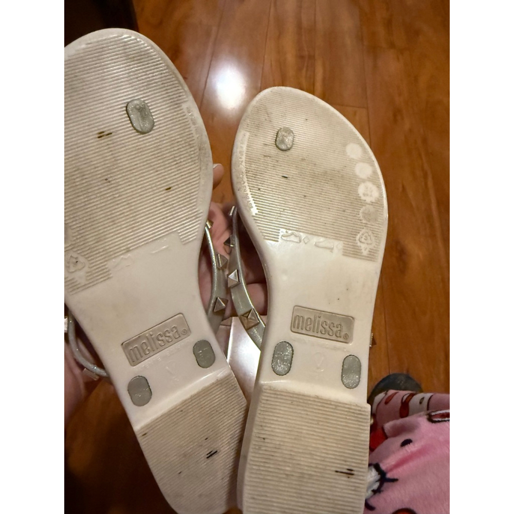 Women's Melissa Beige Silver Studded Bow Thong Sandals Size 7 - Picture 3 of 4